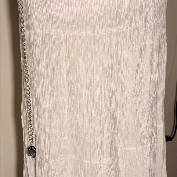 White Long Skirt - Picture 4 of 5